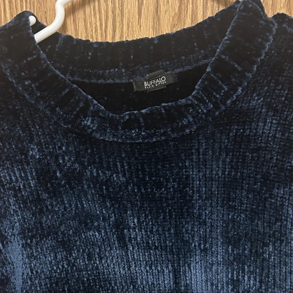 Buffalo David Bitton Deep Blue Crew Neck Sweater size medium - Picture 3 of 7
